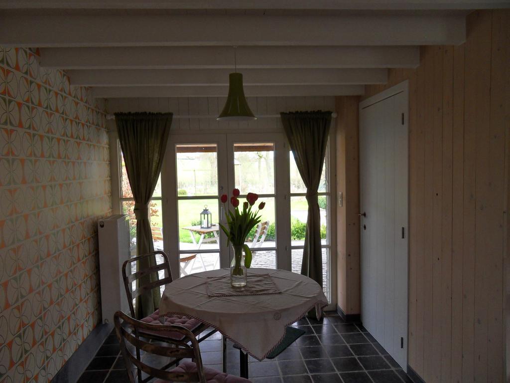 B&B 'Het Logiement Sint-Maria-Lierde Habitación foto